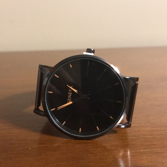Geneva Minimalist Watch - Picture 2 of 3